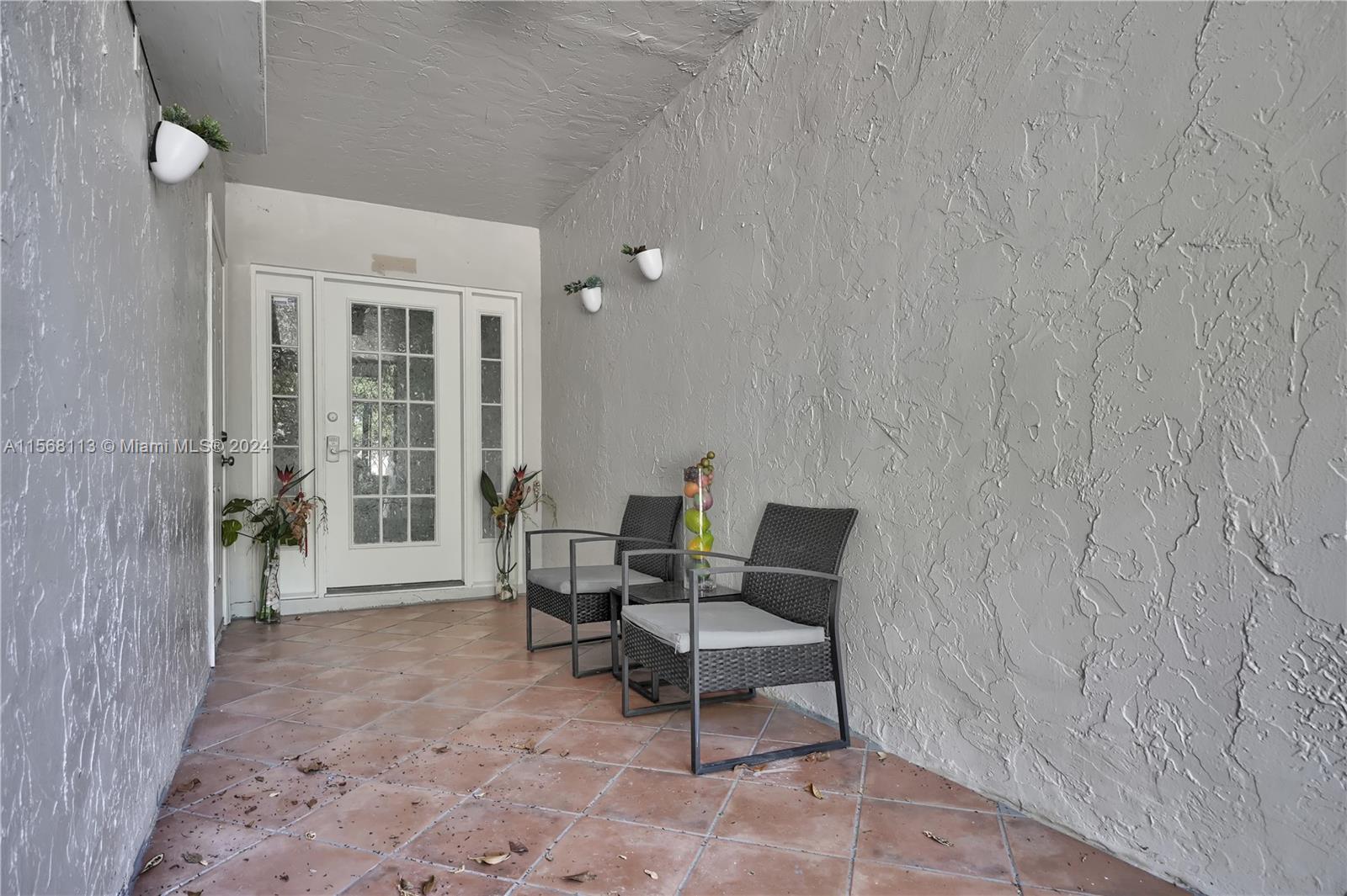 SUNSET PARK TOWN HOUSES - Residential Lease