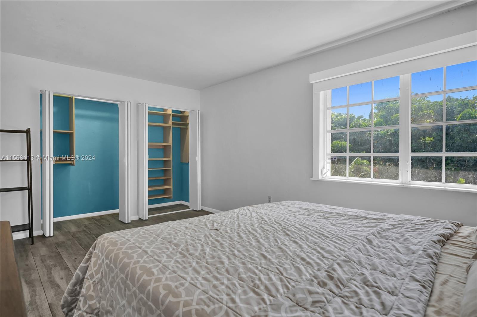 SUNSET PARK TOWN HOUSES - Residential Lease