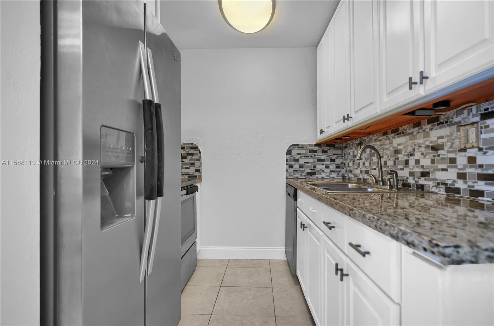 SUNSET PARK TOWN HOUSES - Residential Lease