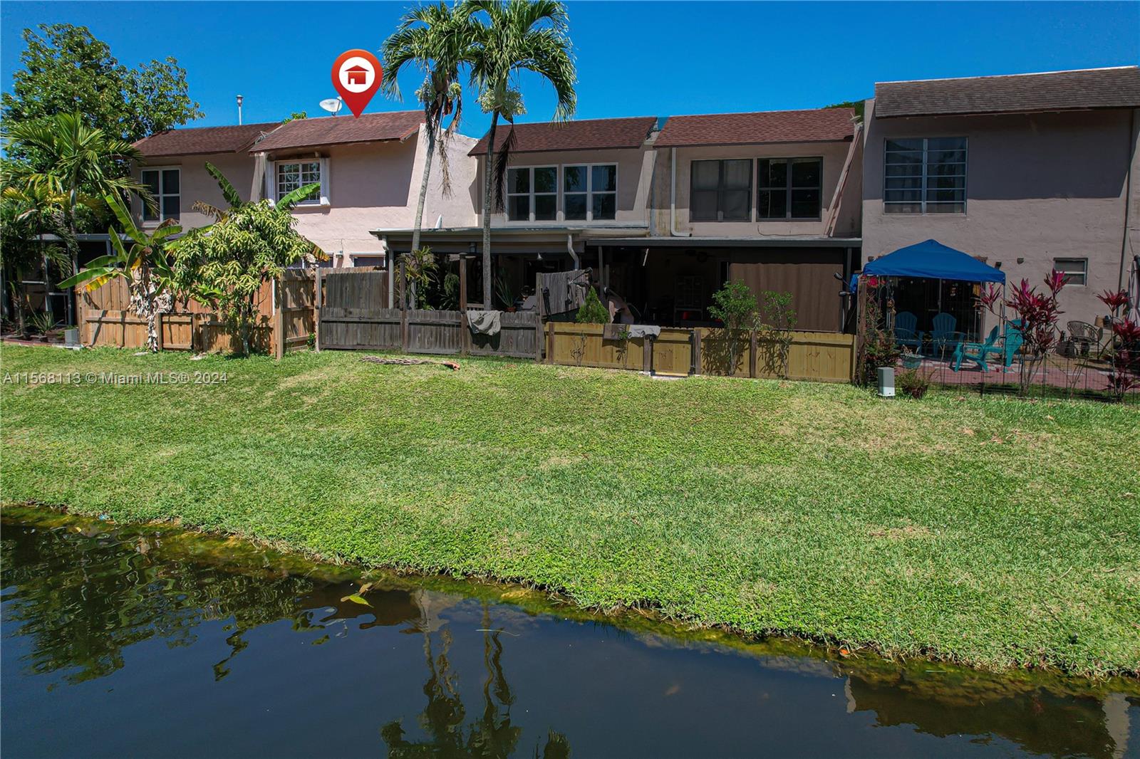 SUNSET PARK TOWN HOUSES - Residential Lease