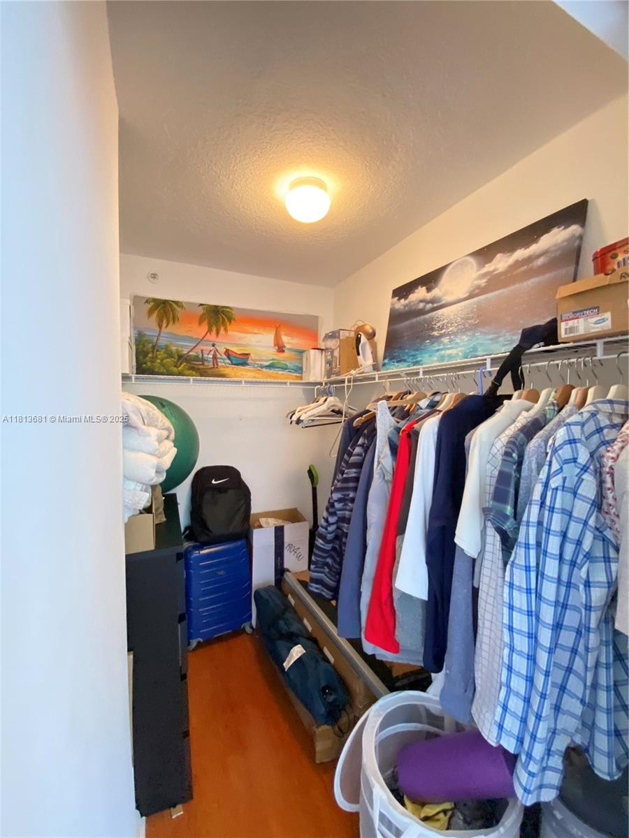 SHERIDAN EAST CONDO BLDG - Residential Lease