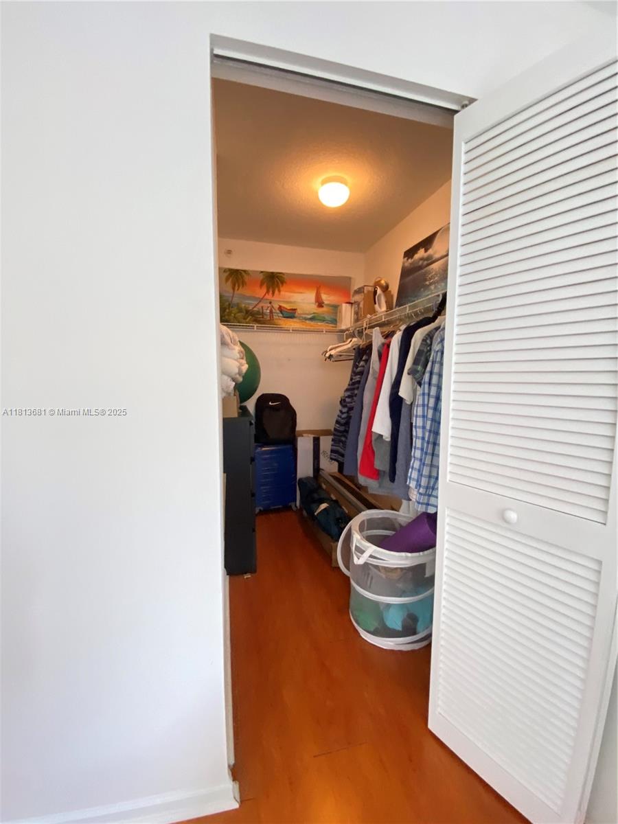 SHERIDAN EAST CONDO BLDG - Residential Lease