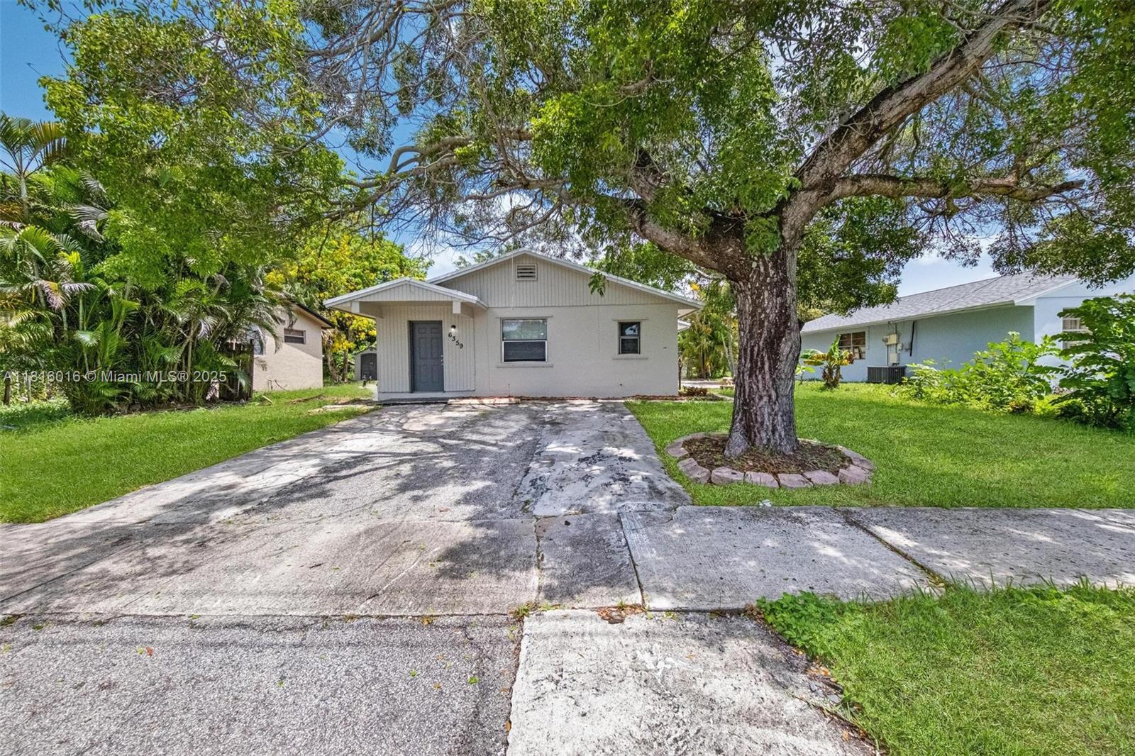 6359 Sw 1st St, Margate, Broward County, Florida - 4 Bedrooms  
2 Bathrooms - 