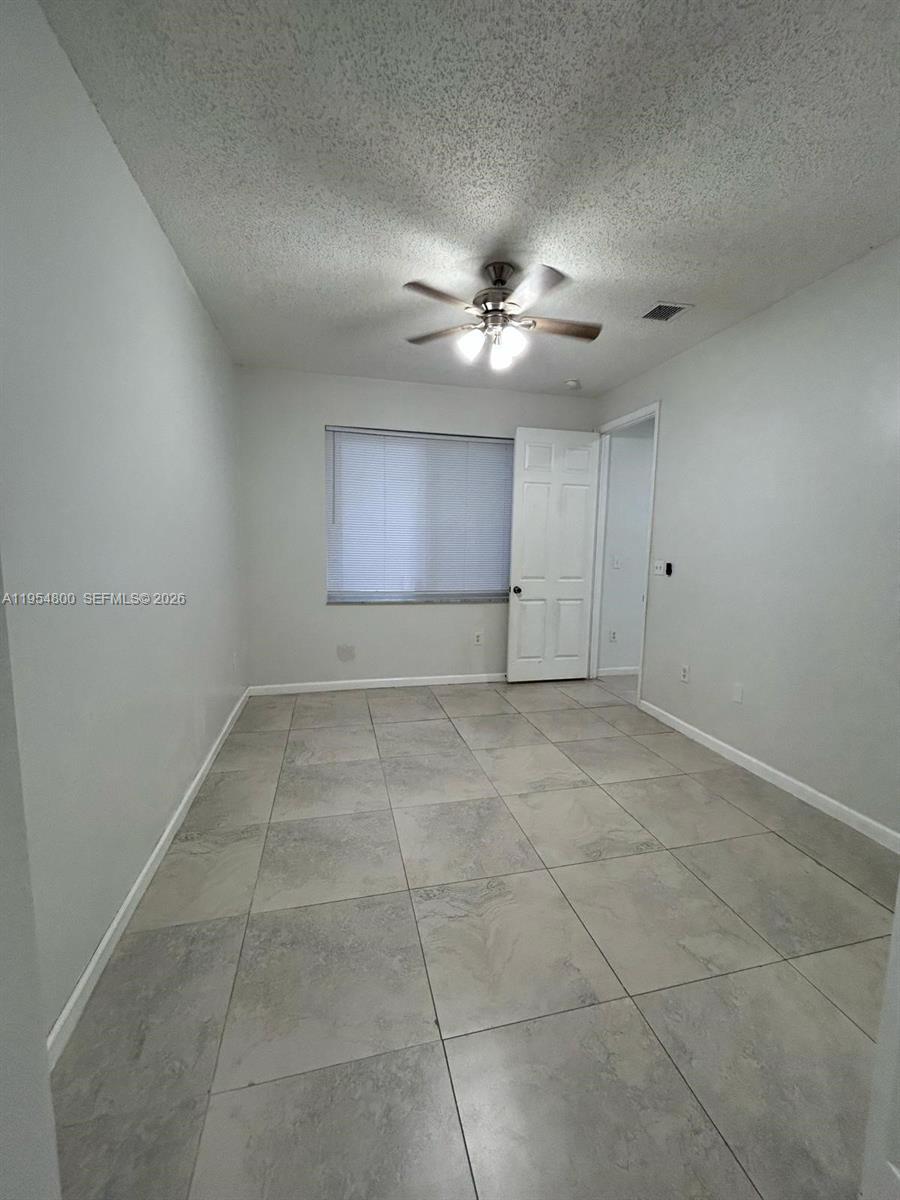 MARBELLA BAY - Residential