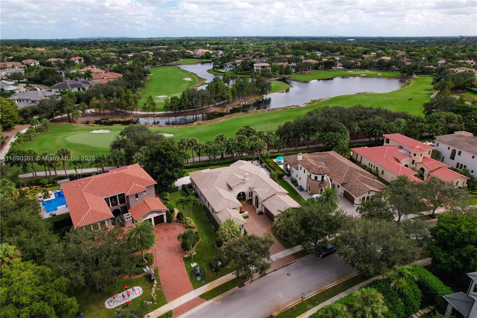 PARKLAND GOLF & COUNTRY C - Residential