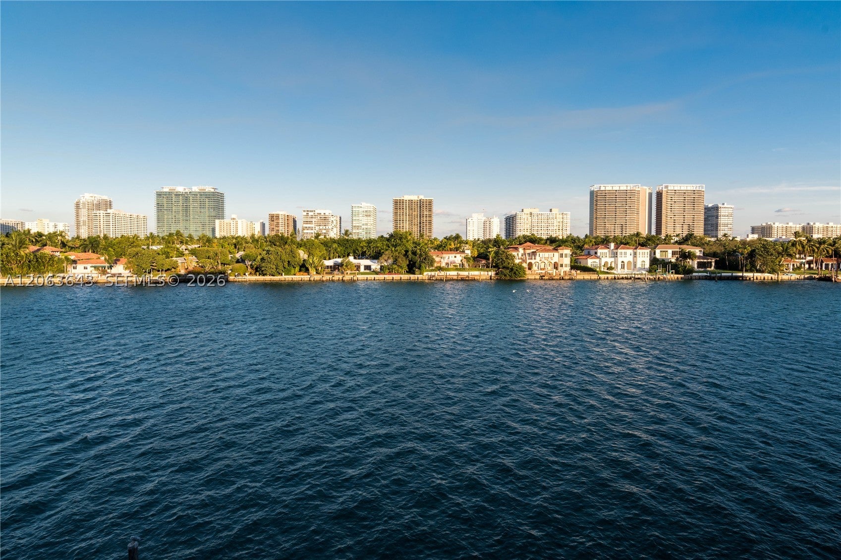 10101 E Bay Harbor Dr 404