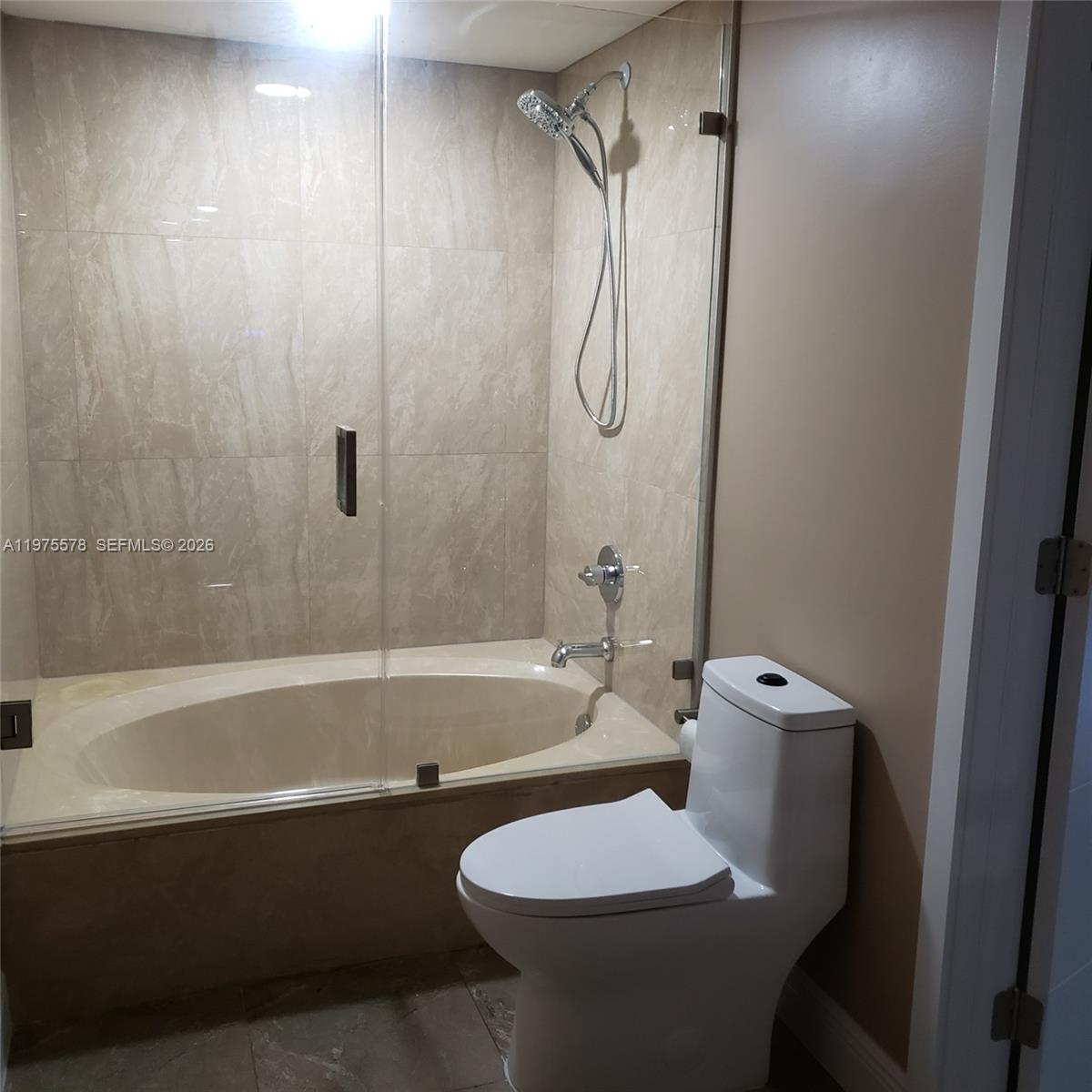 SUMMIT CONDO - Residential