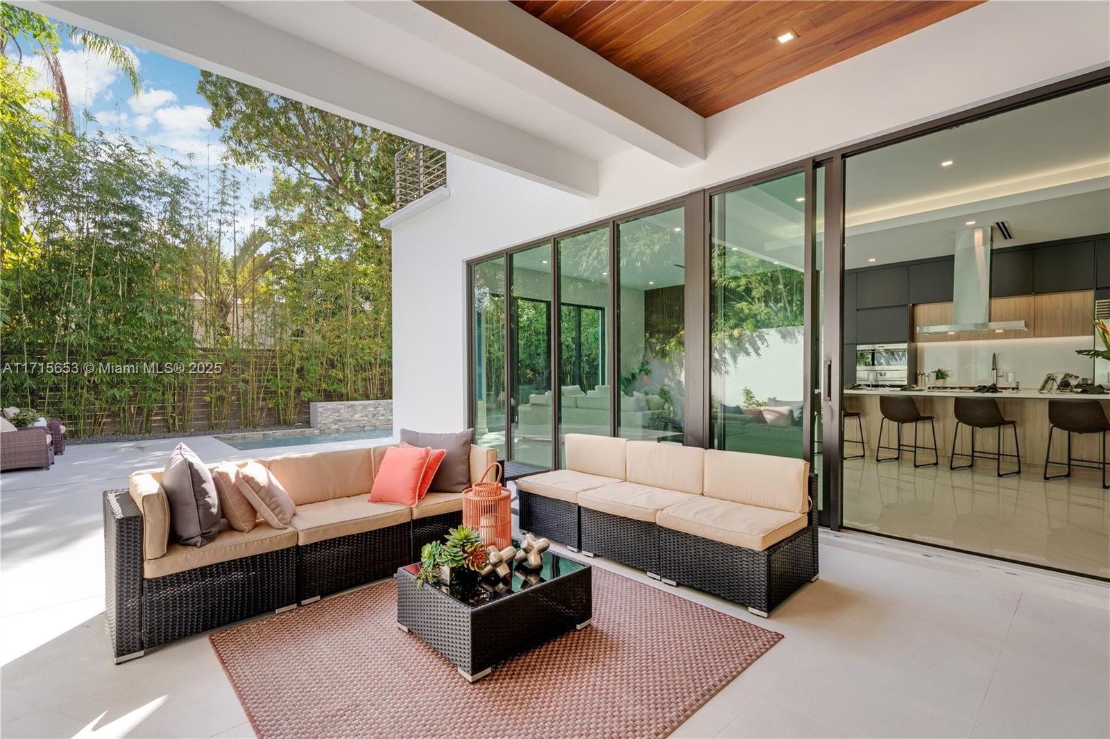 SUNSHINE FRUITS CO - Residential