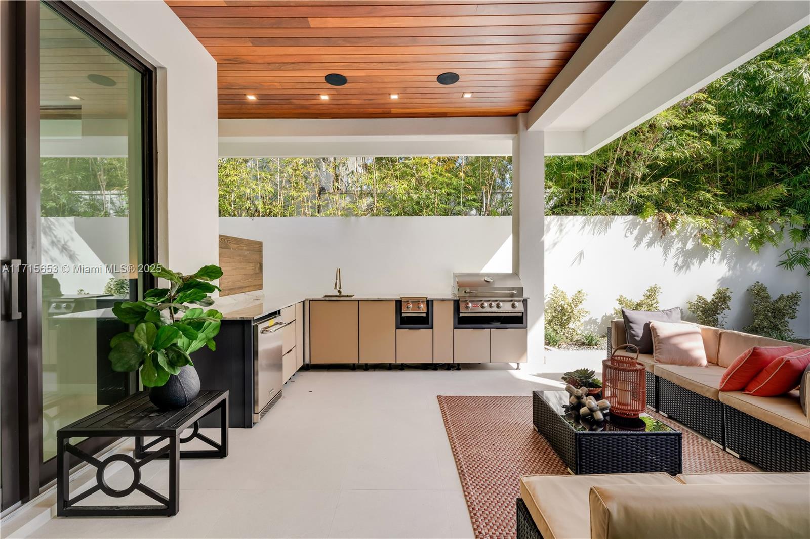 SUNSHINE FRUITS CO - Residential
