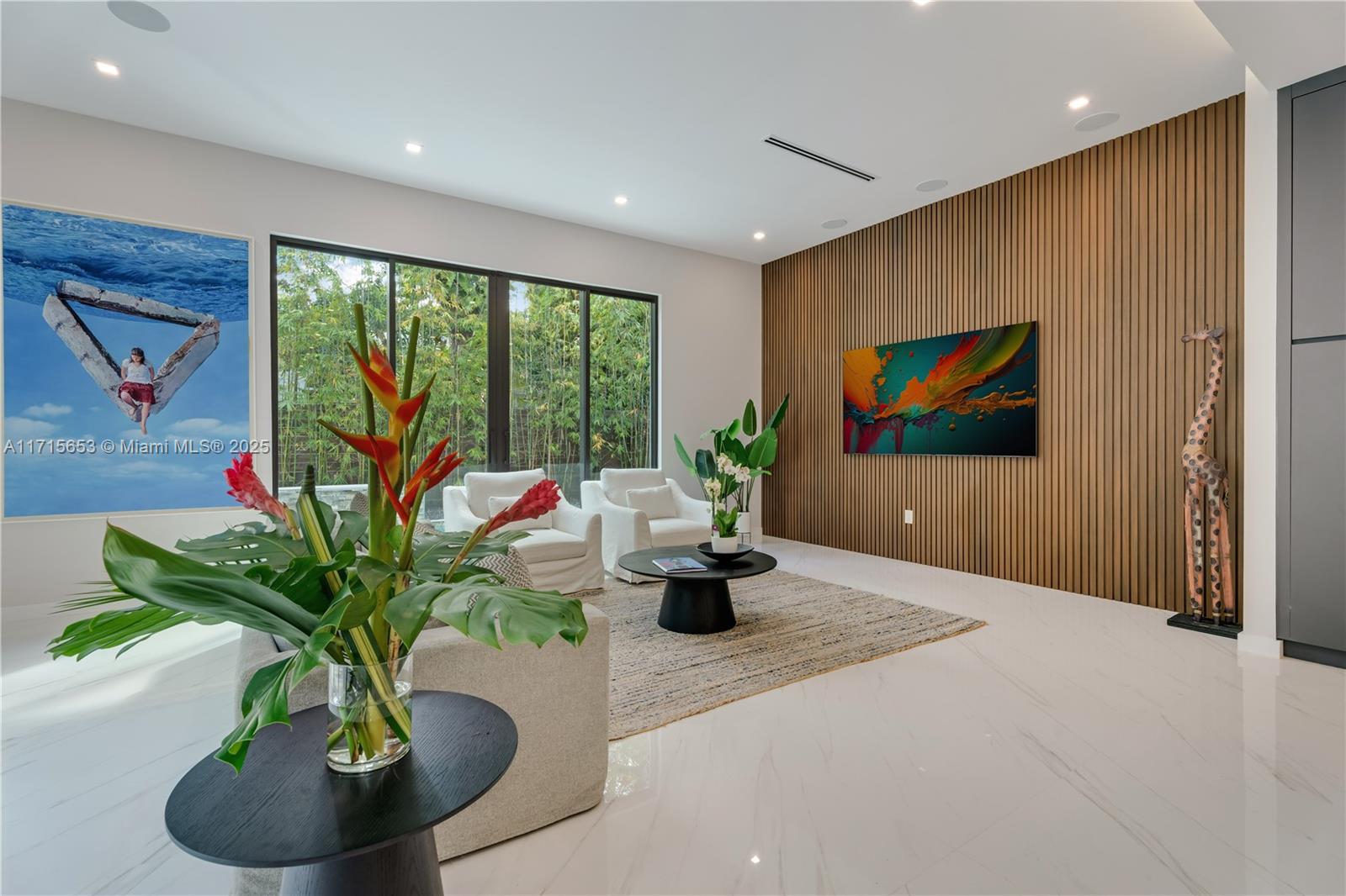 SUNSHINE FRUITS CO - Residential