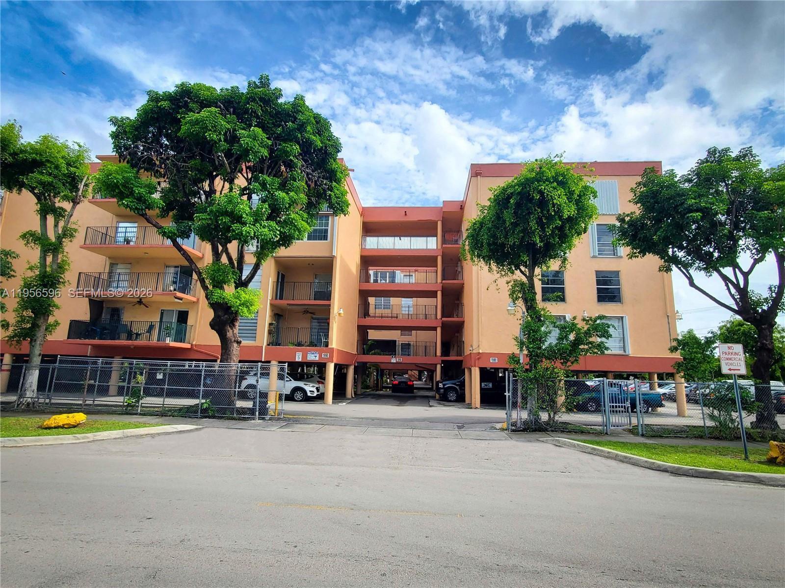 PALM-WEST GARDENS CONDO - Residential Lease