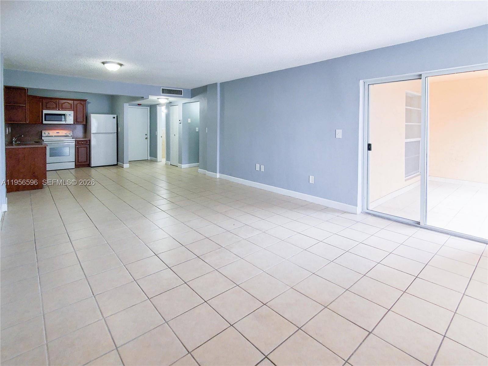 PALM-WEST GARDENS CONDO - Residential Lease