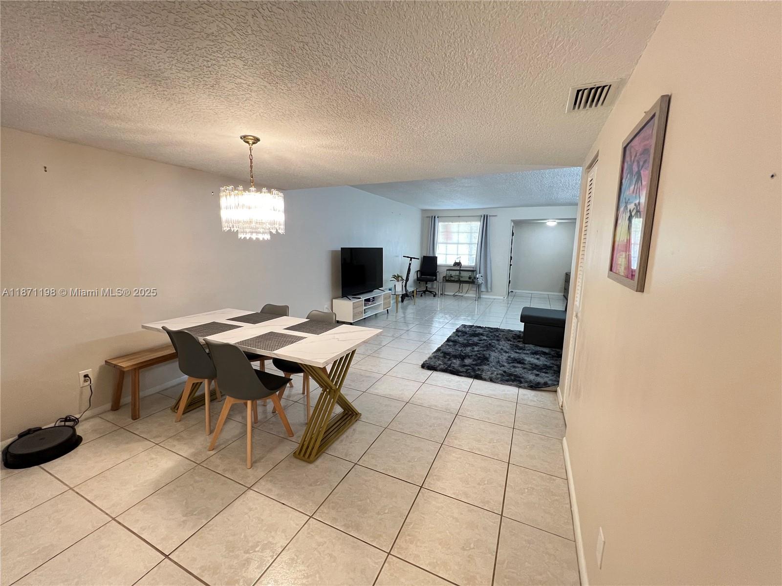 TOWNHOUSE VILLAS CONDO - Residential