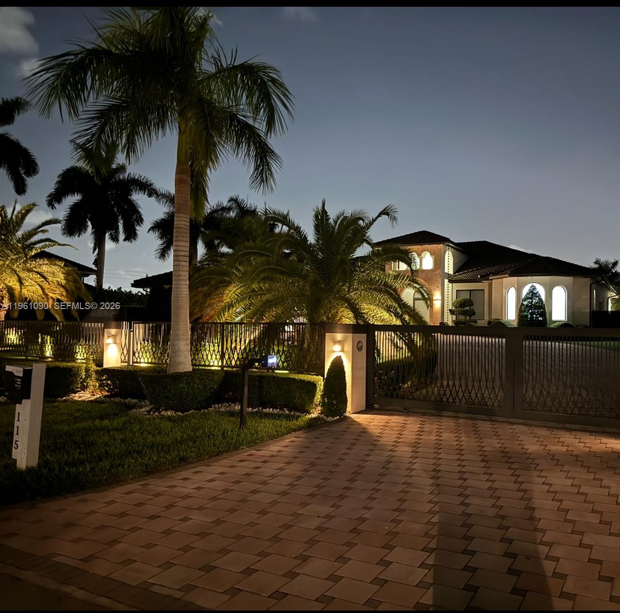 SWEETWATER ESTS SUB - Residential