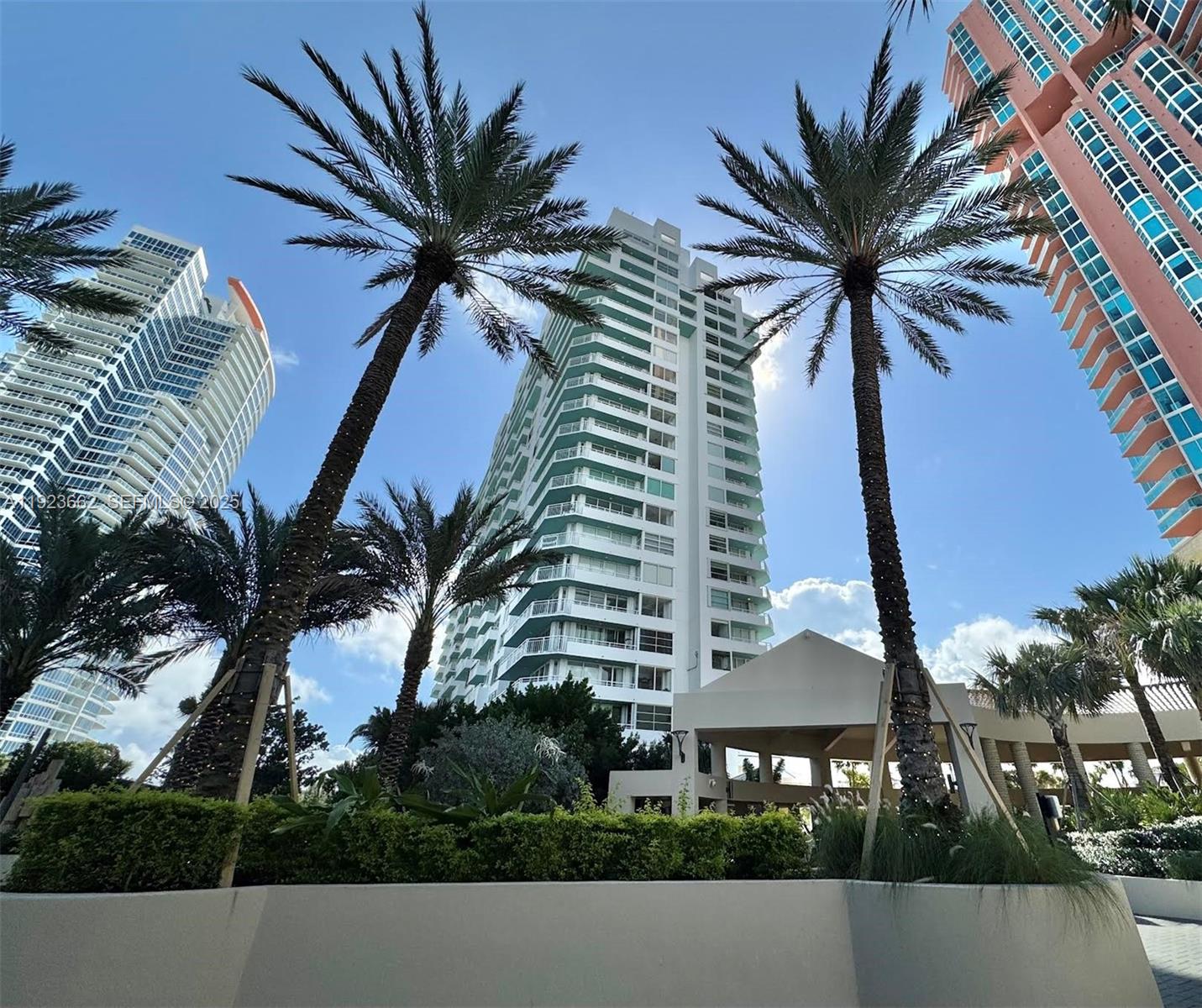 SOUTH POINTE TOWERS CONDO - Residential