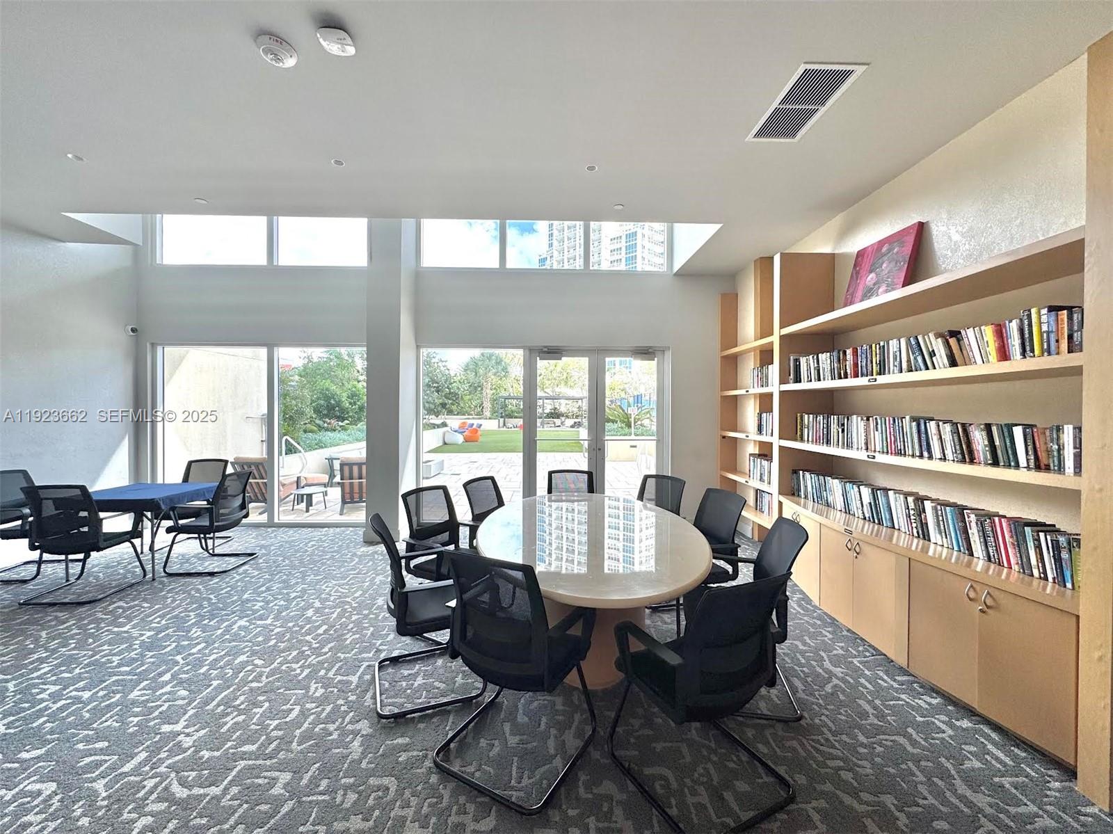 SOUTH POINTE TOWERS CONDO - Residential