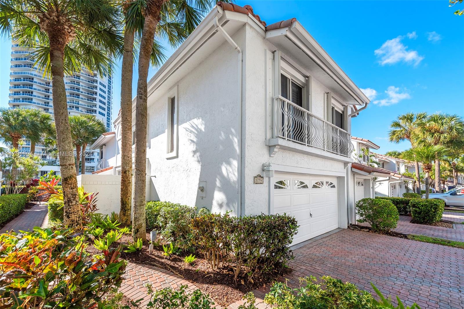 3794 NE 209th Ter