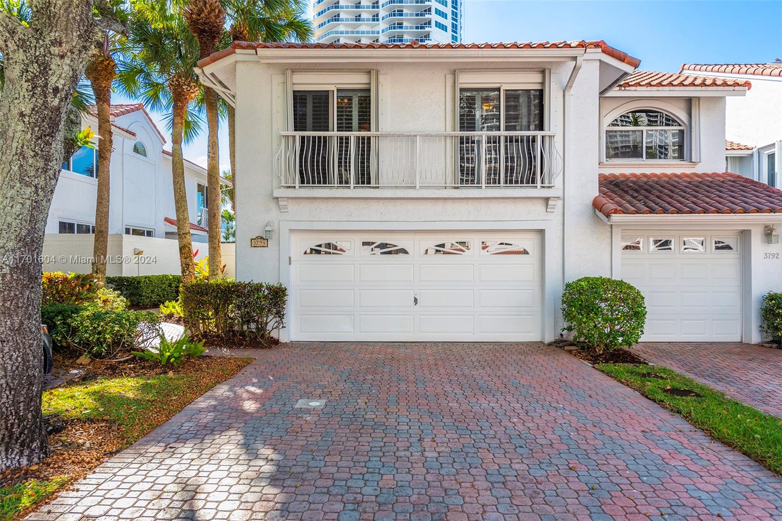 3794 NE 209th Ter