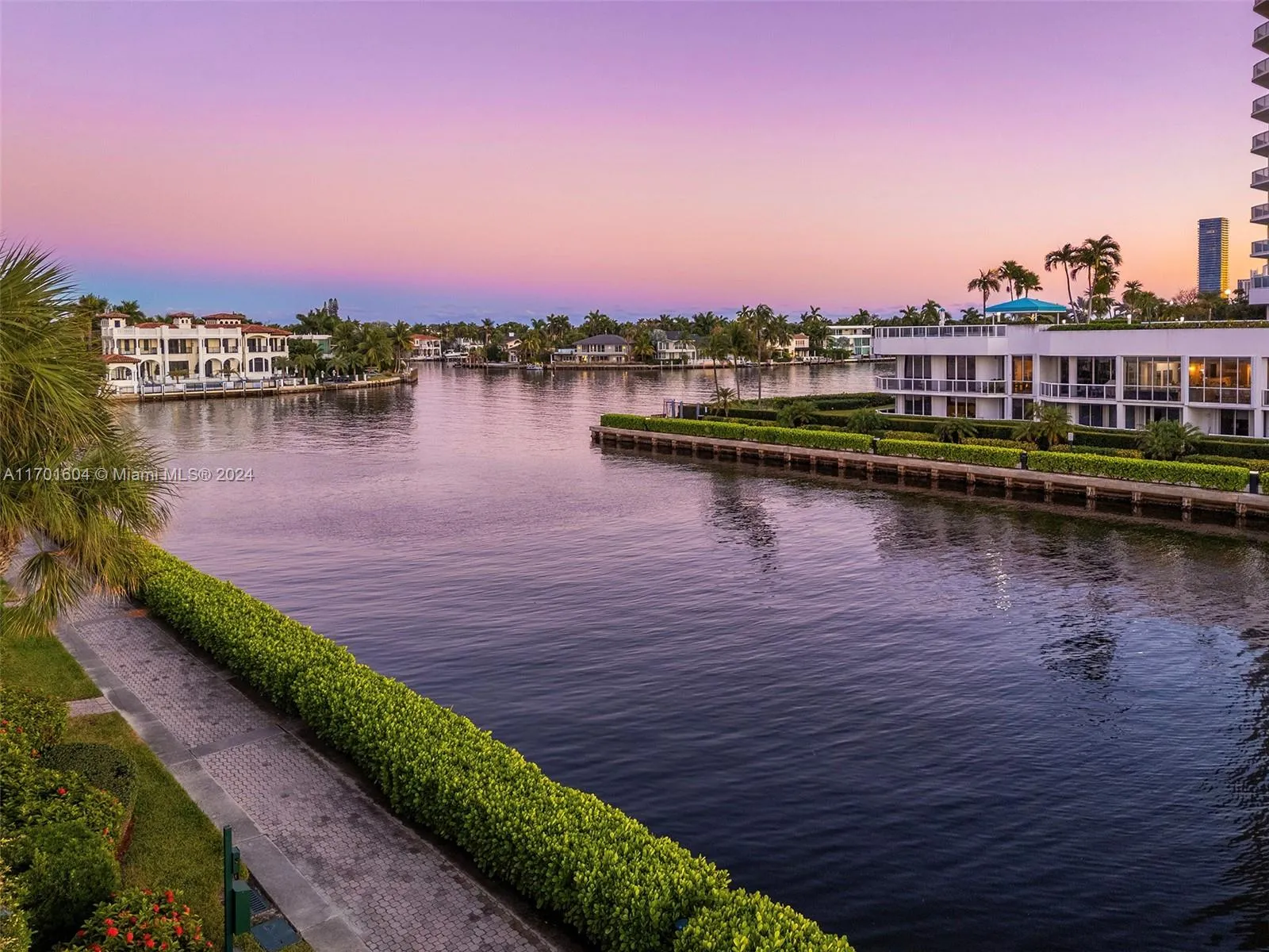 Aventura, Florida 33180, United States, 4 Bedrooms Bedrooms, ,3 BathroomsBathrooms,Residential,Active,28643