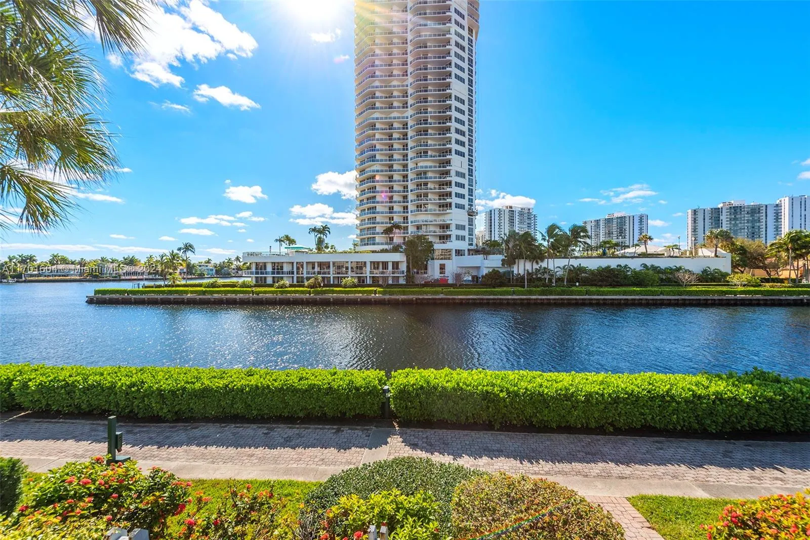 Aventura, Florida 33180, United States, 4 Bedrooms Bedrooms, ,3 BathroomsBathrooms,Residential,Active,28643