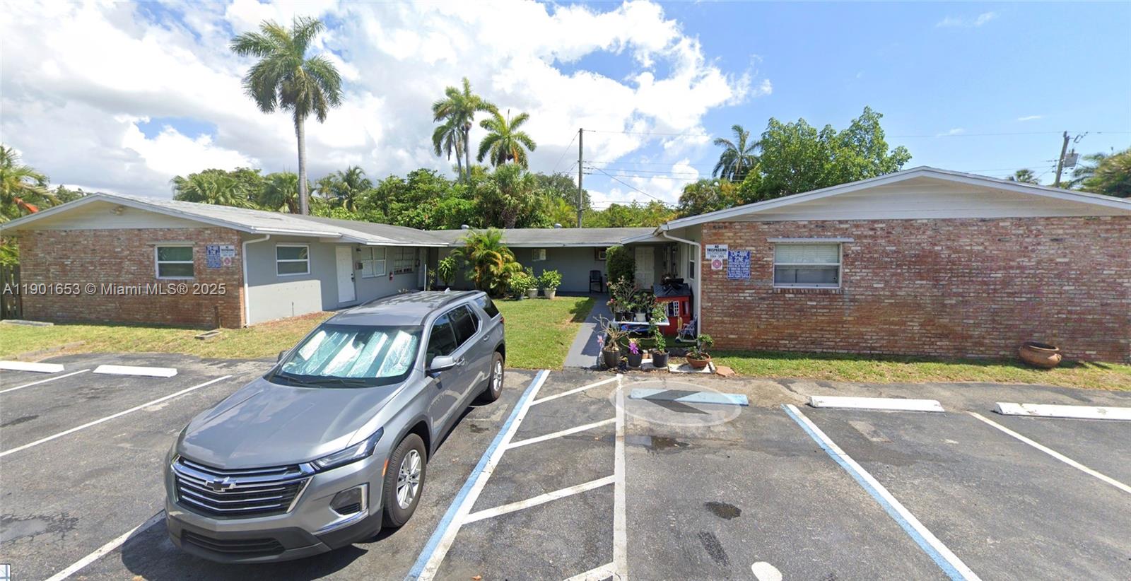 BOULEVARD VILLAS - Residential Income