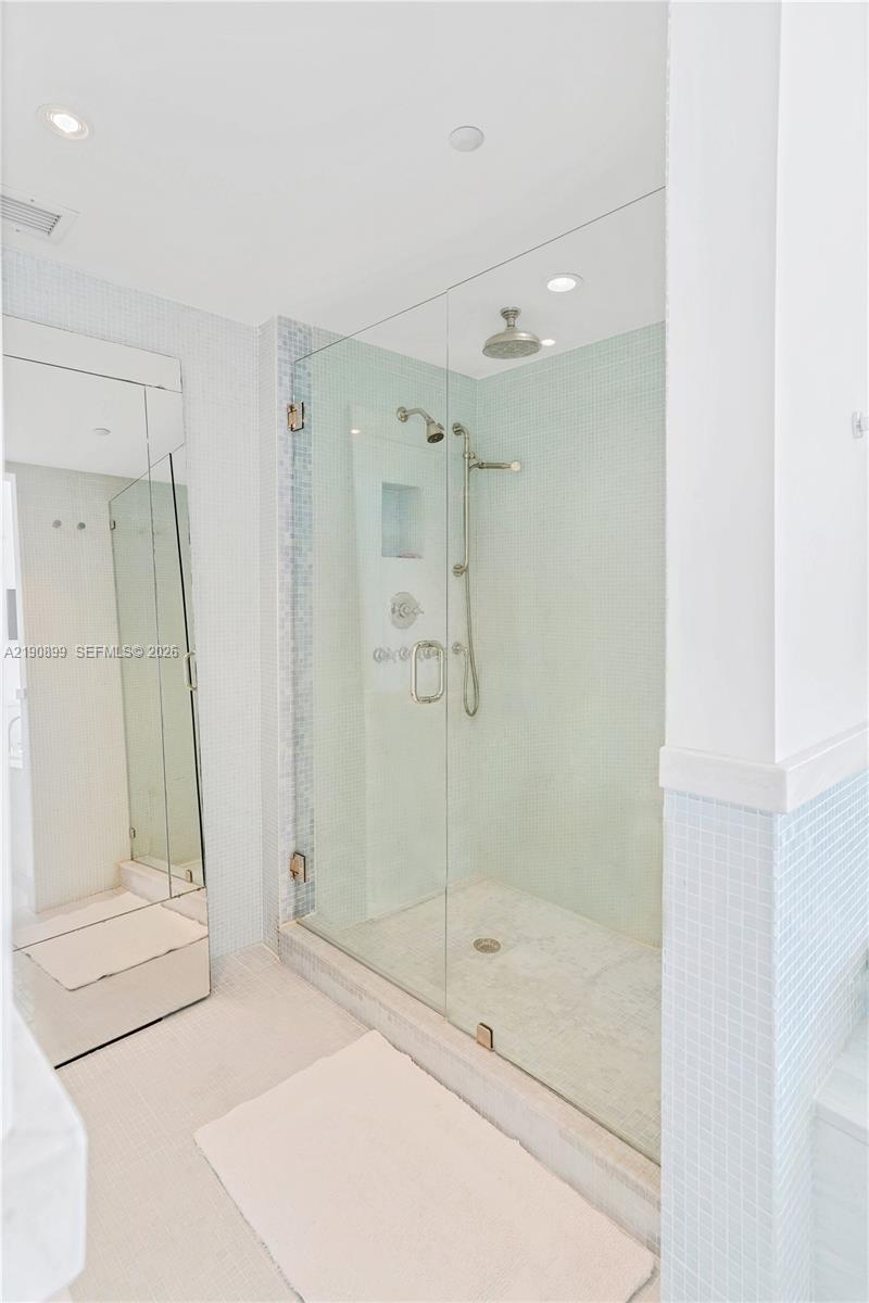 Ocean three - Residential