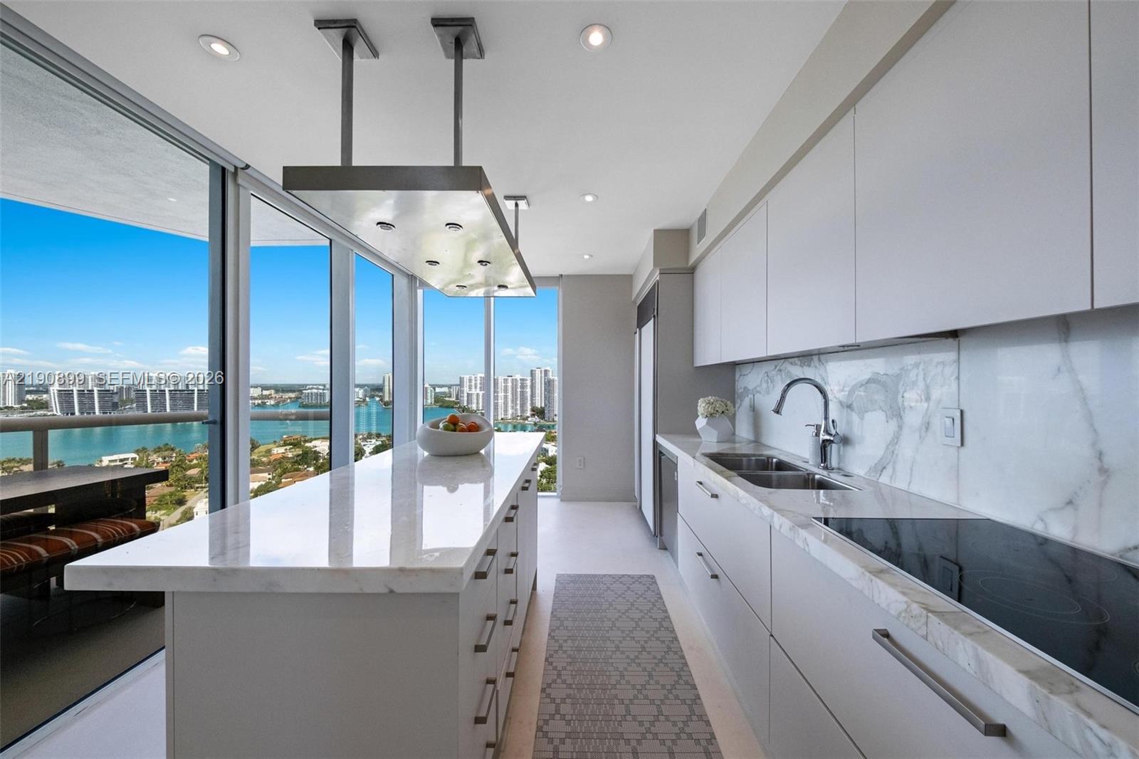 Ocean three - Residential