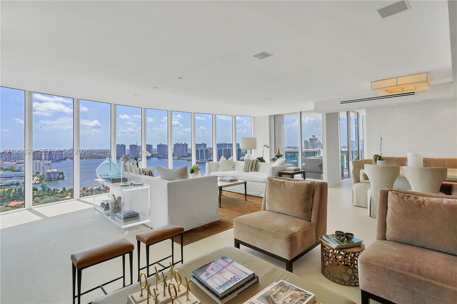 Ocean three - Residential