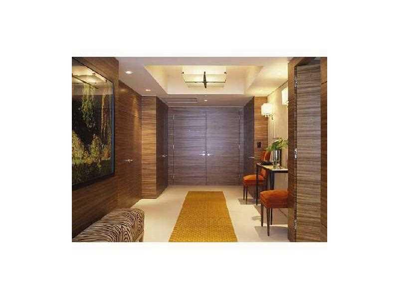 18911 Collins Ave 2705