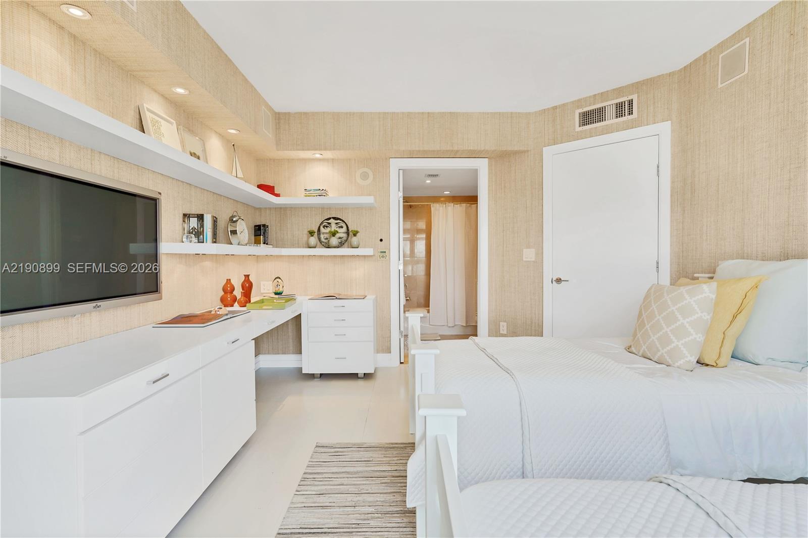Ocean three - Residential