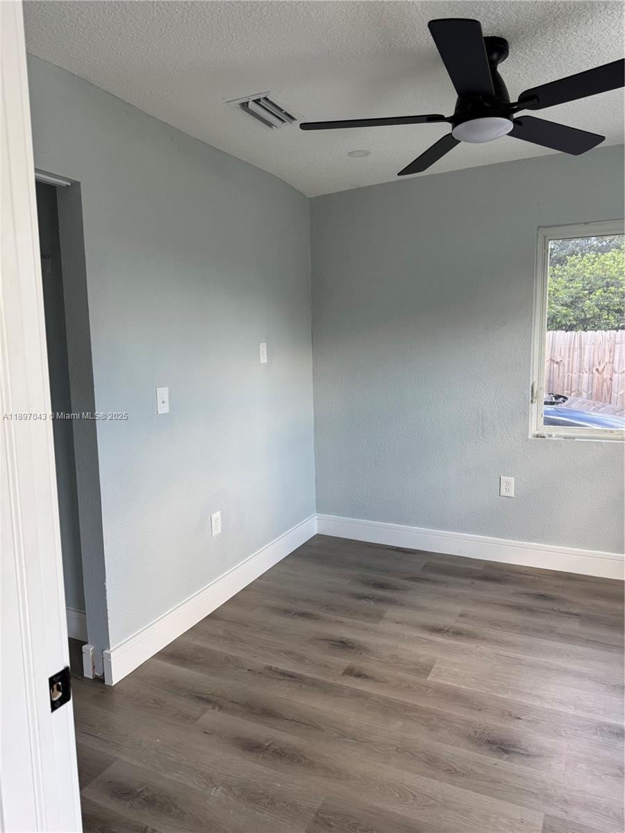 SECURITY HOMESITES - Residential Lease