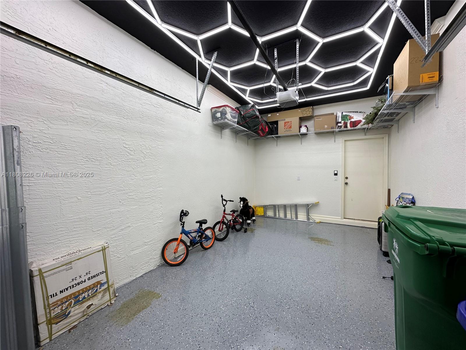 SILVER FALLS POD - Residential