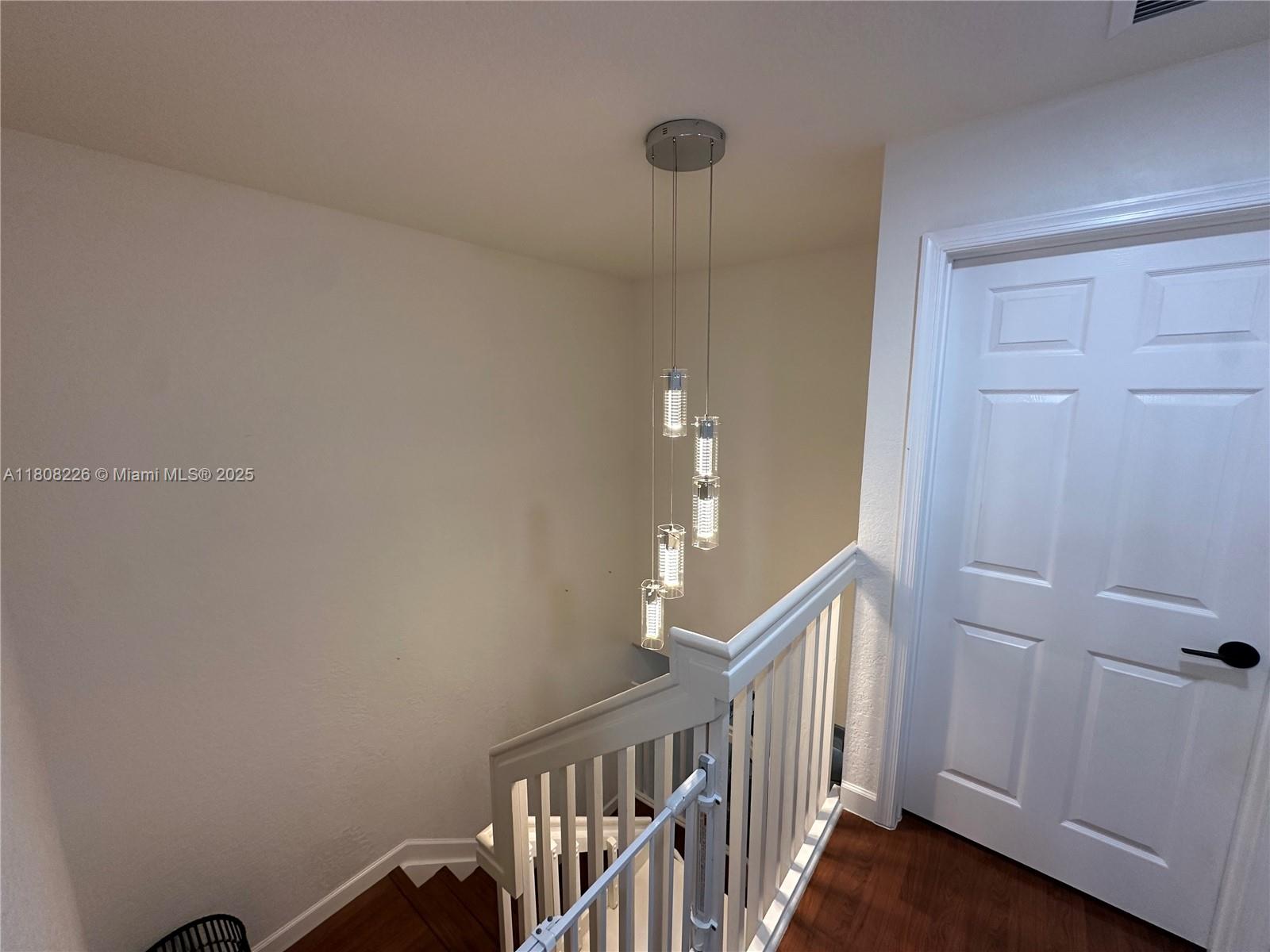 SILVER FALLS POD - Residential