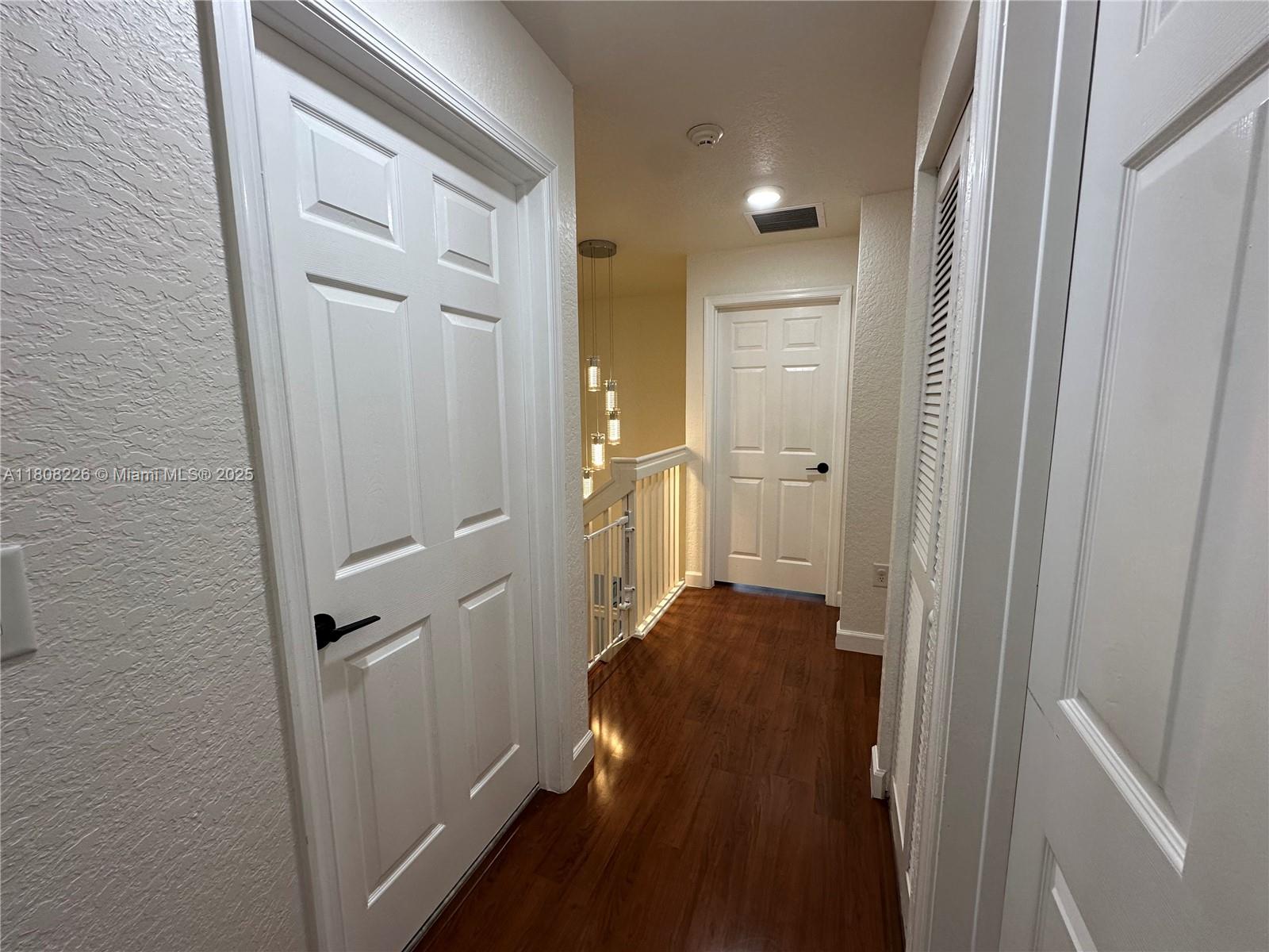 SILVER FALLS POD - Residential