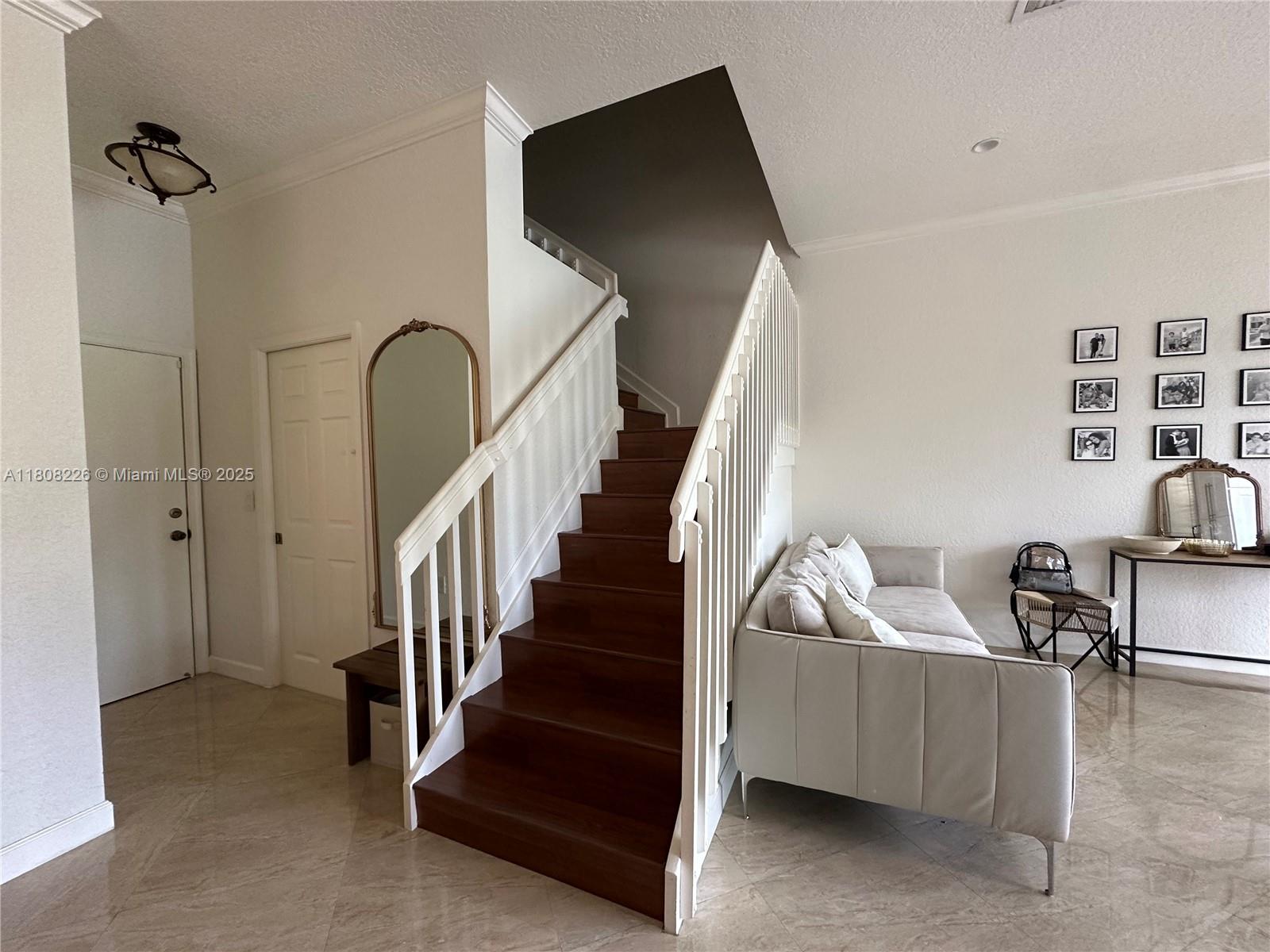 SILVER FALLS POD - Residential