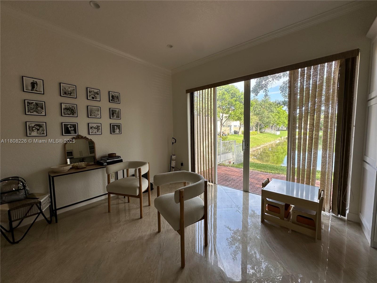 SILVER FALLS POD - Residential