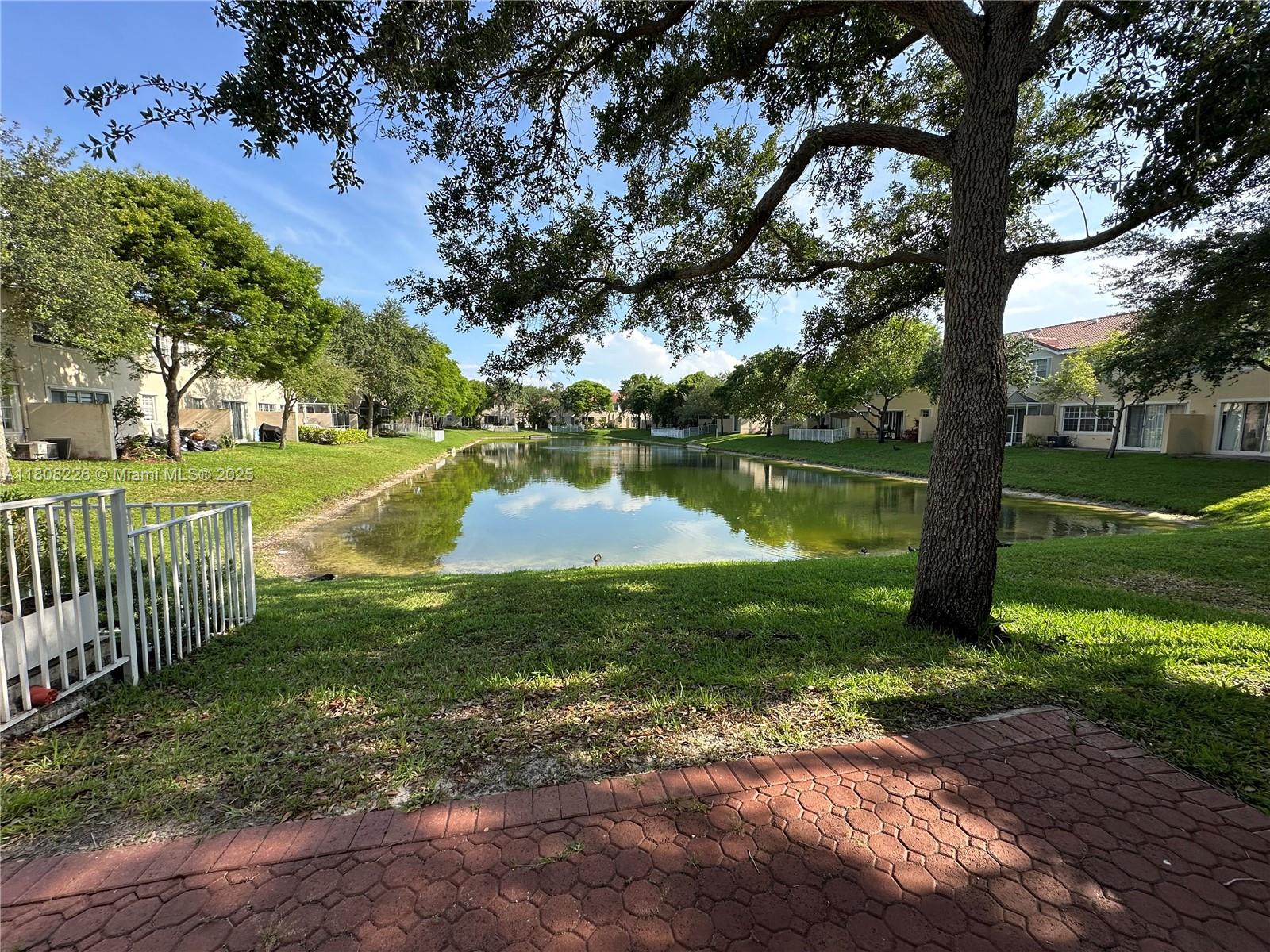 SILVER FALLS POD - Residential