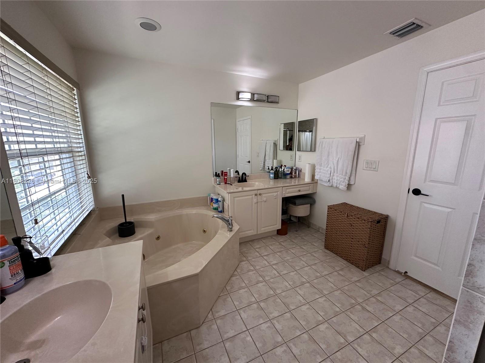 SILVER FALLS POD - Residential