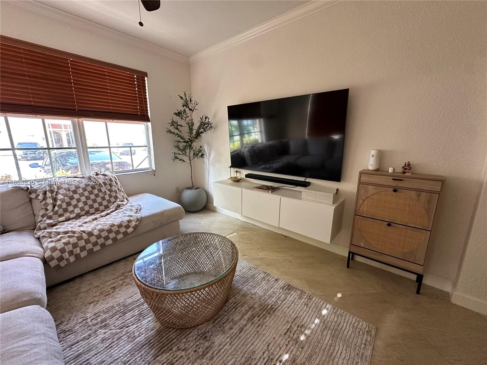 SILVER FALLS POD - Residential