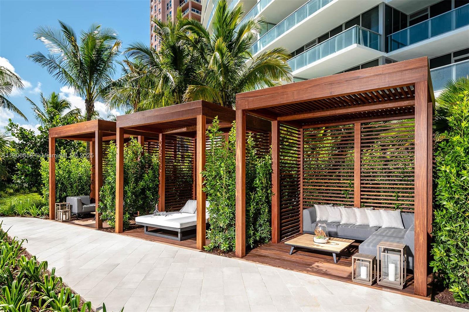 Auberge Beach - Residential