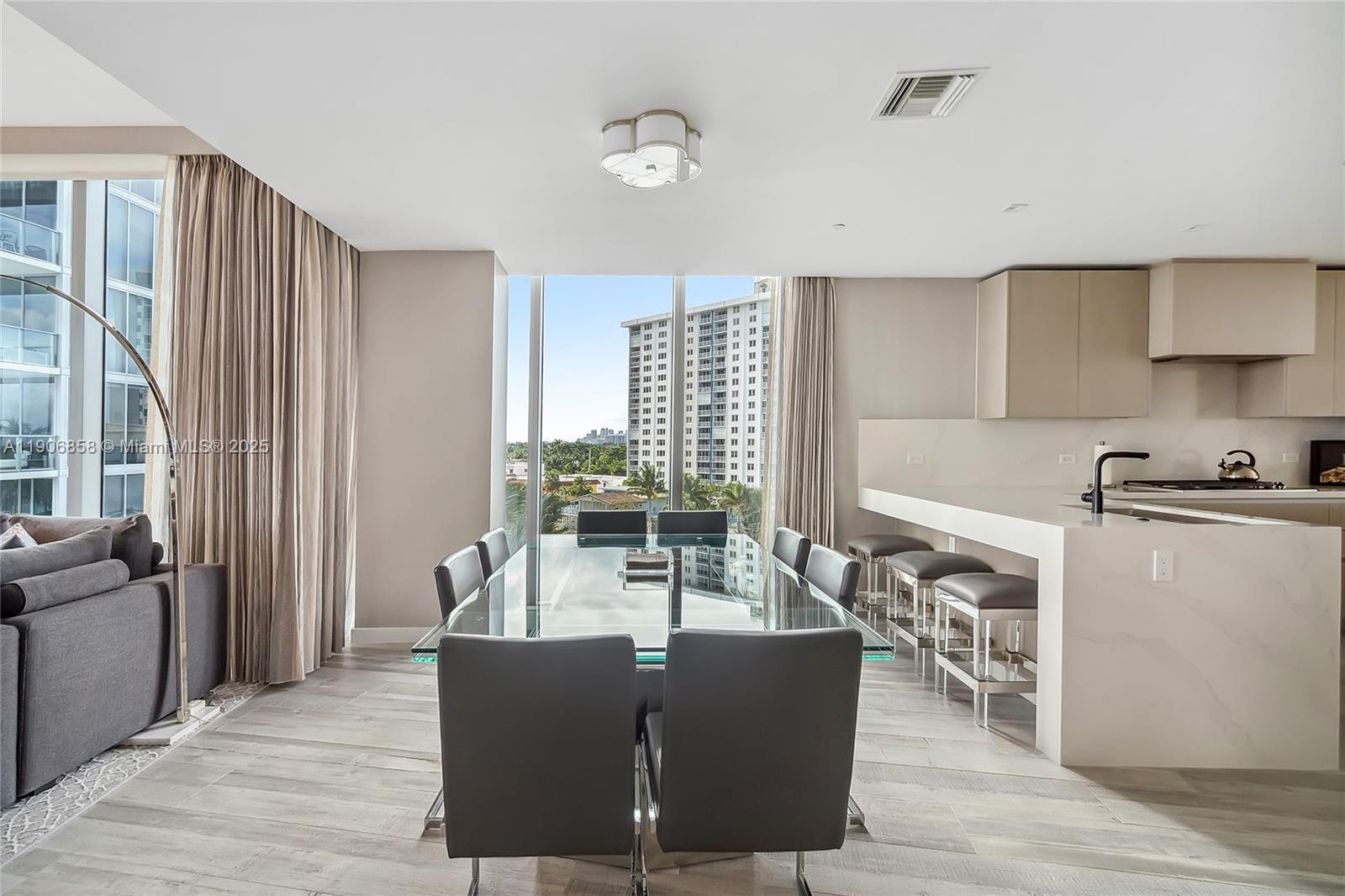 Auberge Beach - Residential