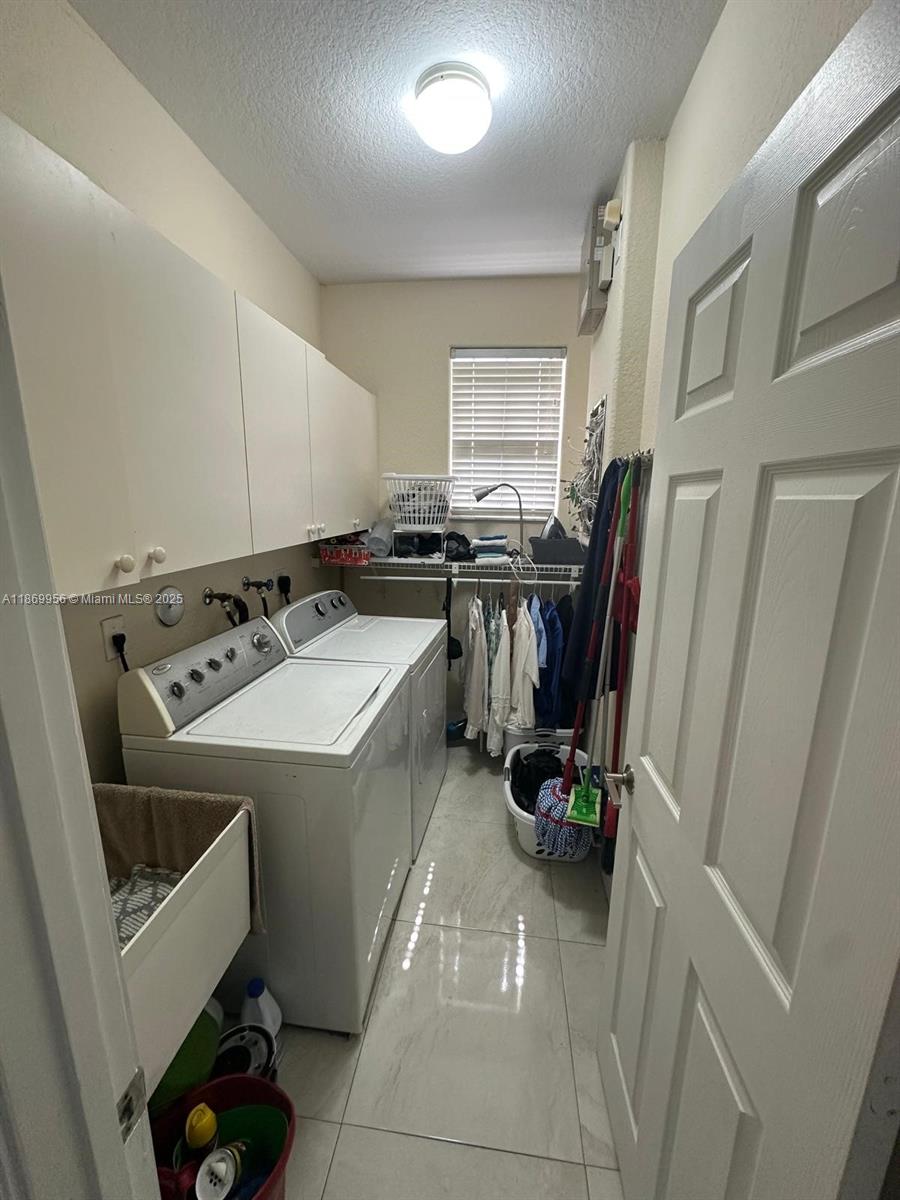 SECTOR 2-PARCELS 12 13 14 - Residential Lease