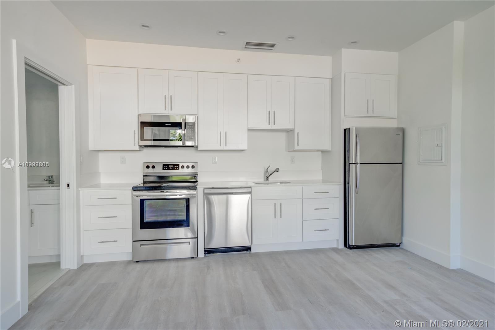 LENOX MANOR RESUB - Residential Lease