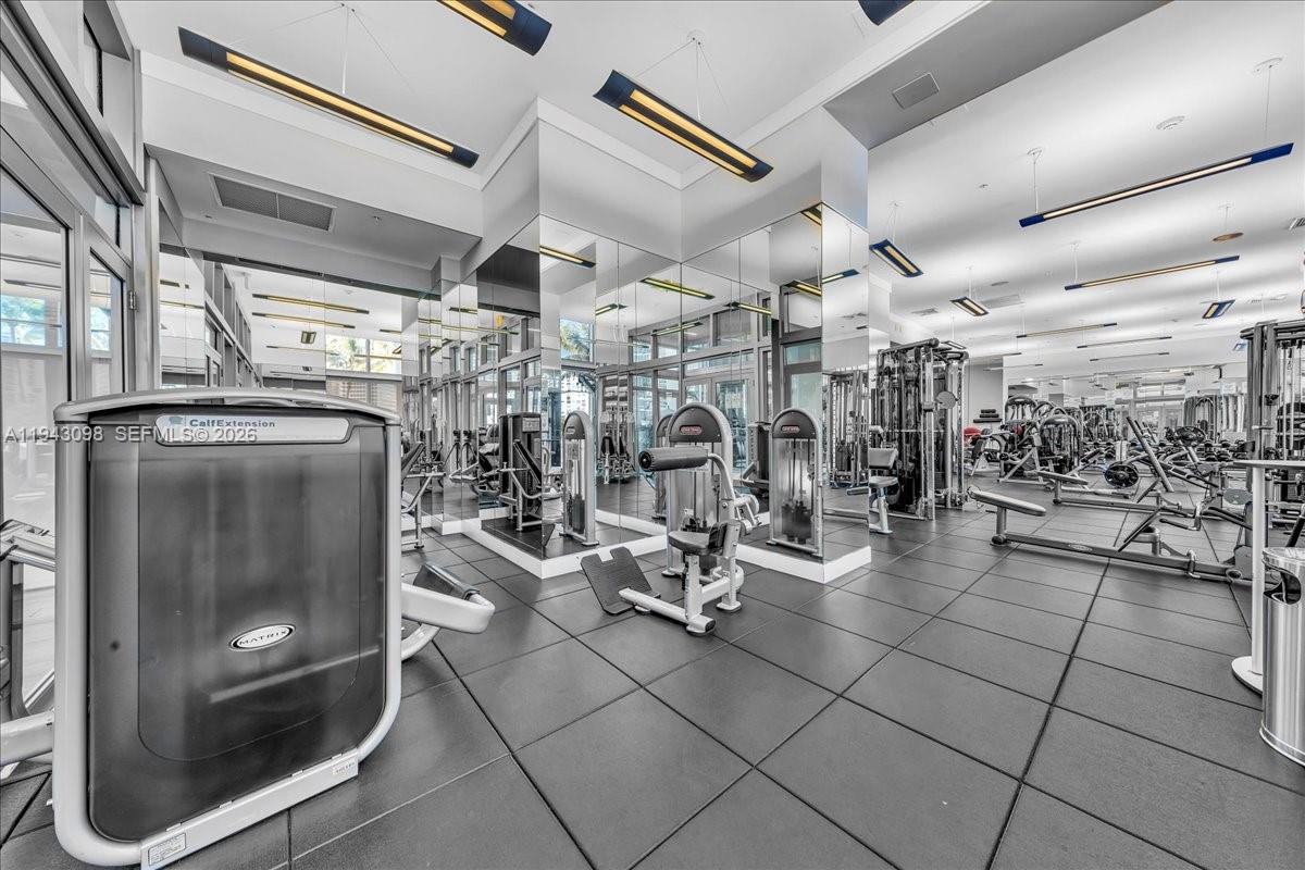 IVY CONDO - Residential