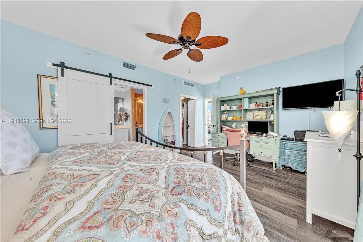 IVY CONDO - Residential