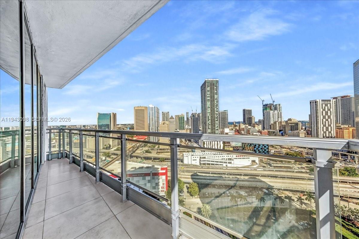 IVY CONDO - Residential