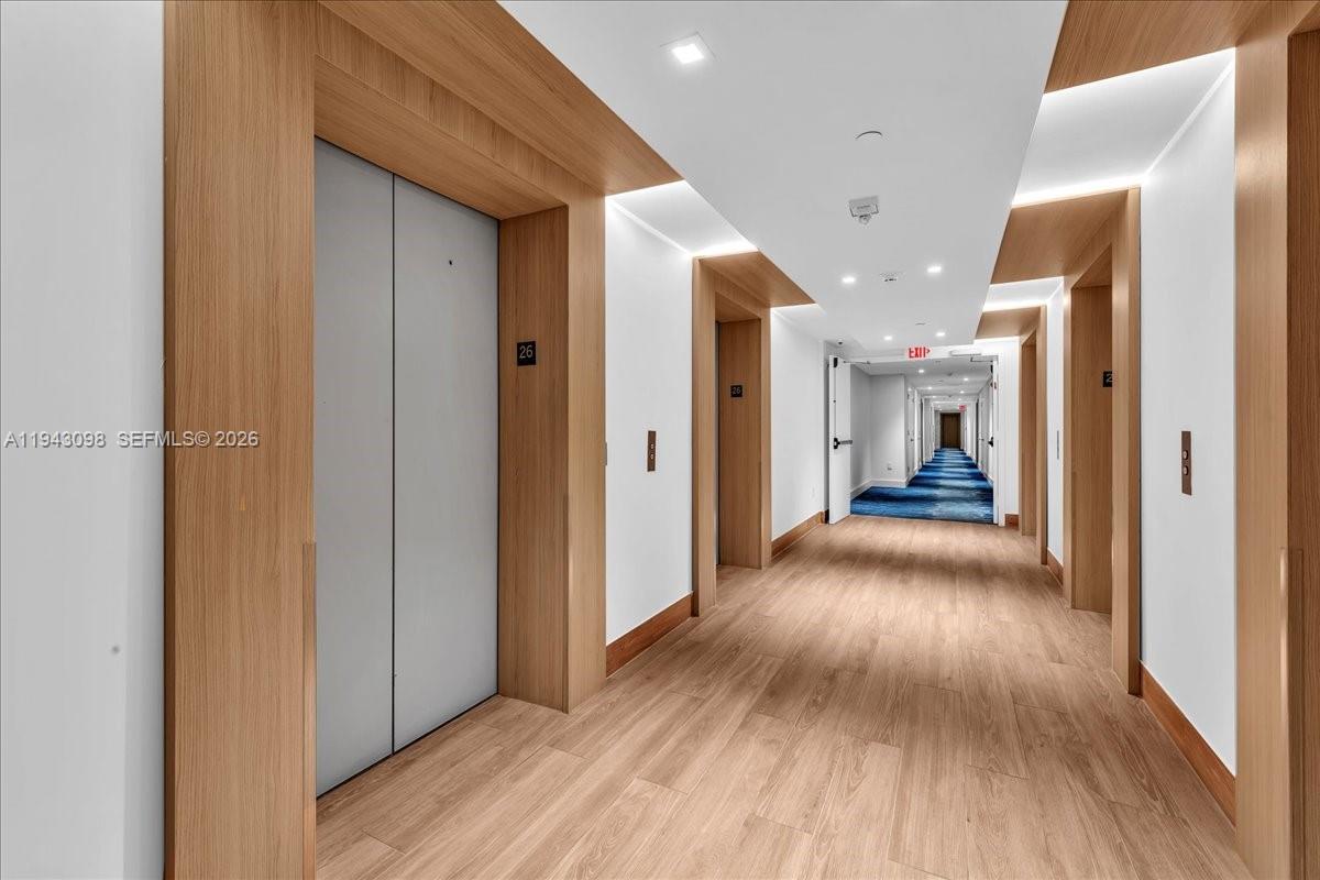 IVY CONDO - Residential