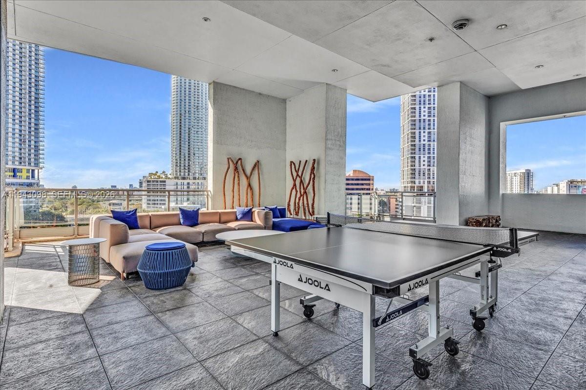 IVY CONDO - Residential