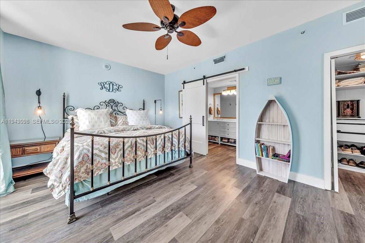 IVY CONDO - Residential