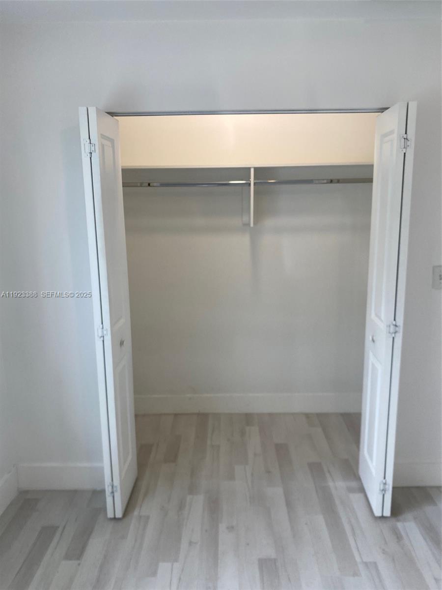 LESLIE ESTATES SEC SEVEN - Residential Lease